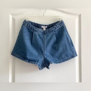 Forever 21 Classic Blue Denim Jean Shorts - Size26